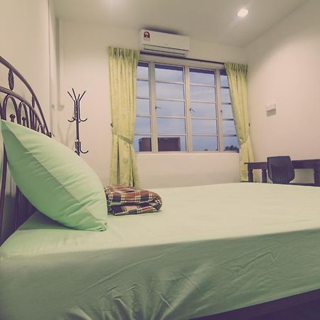 The Lucky House Cardamom Apartment Port Dickson Bagian luar foto